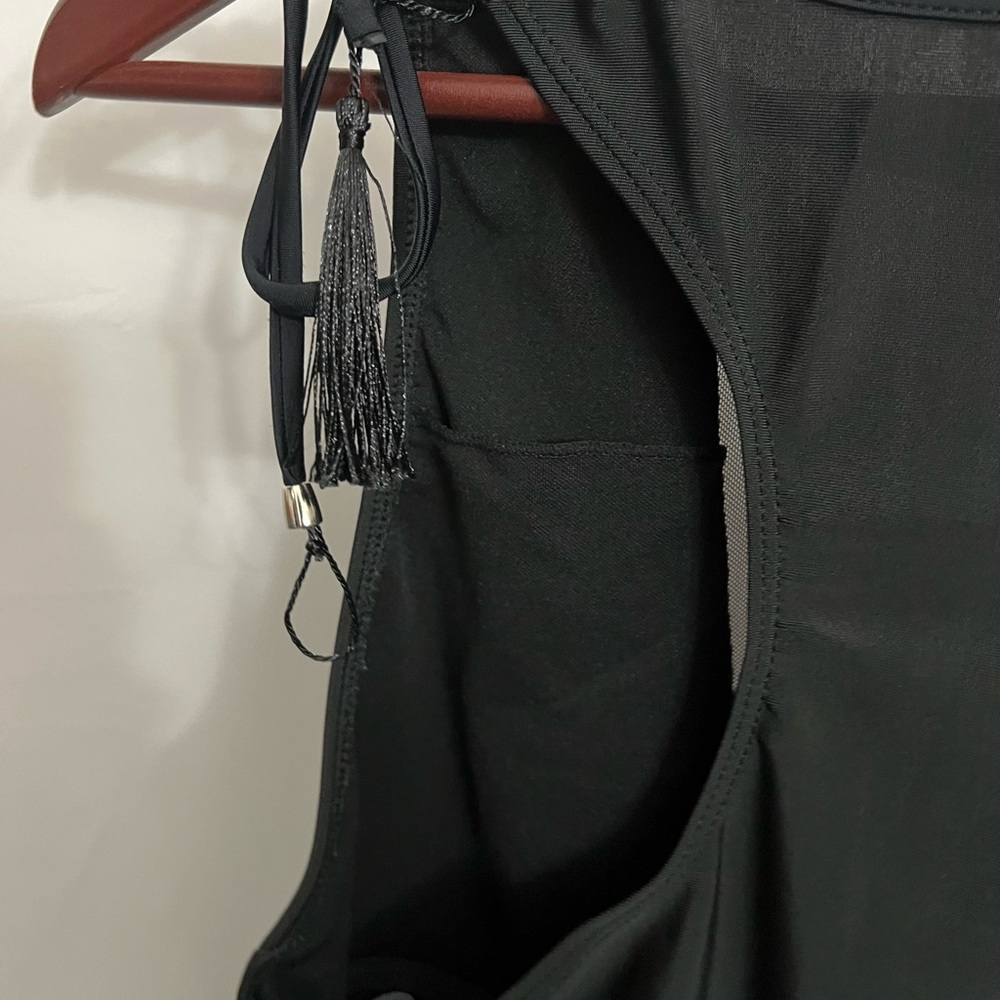 Plus size One Piece - Picture 5 of 5